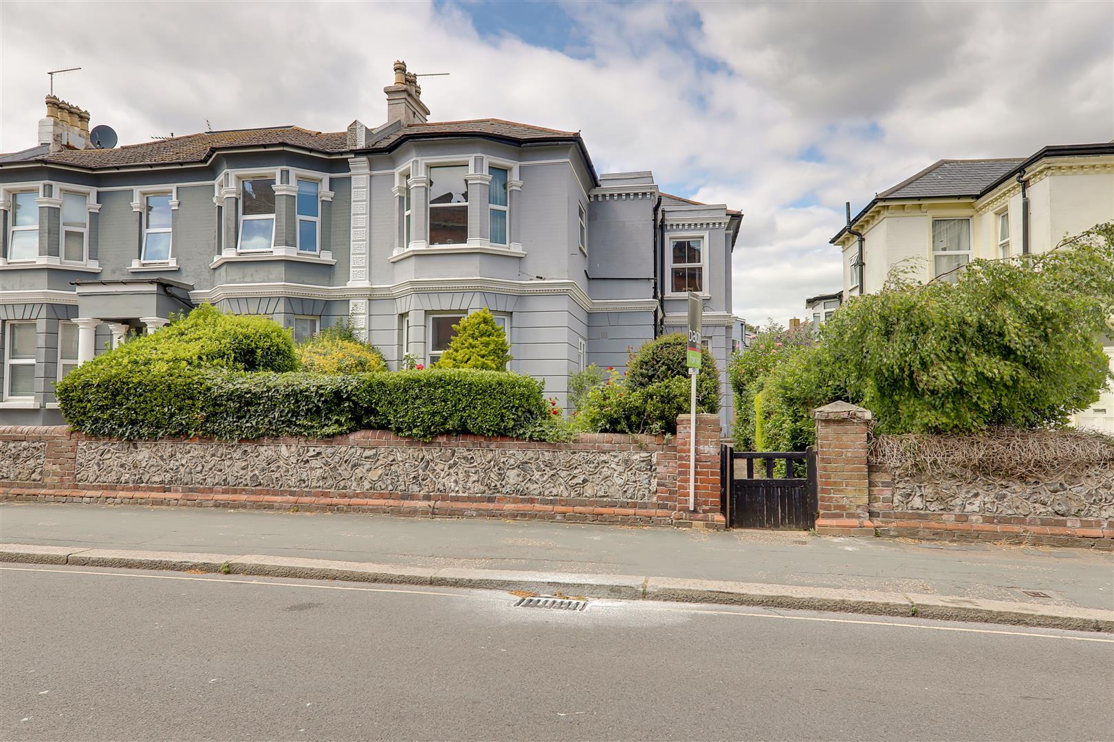 Flat - Studio | Rowlands Road, Worthing, BN11 | To Let